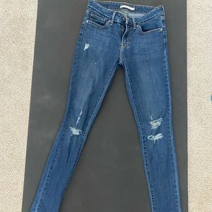 Levi medium blue wash 711 skinny jeans size 25